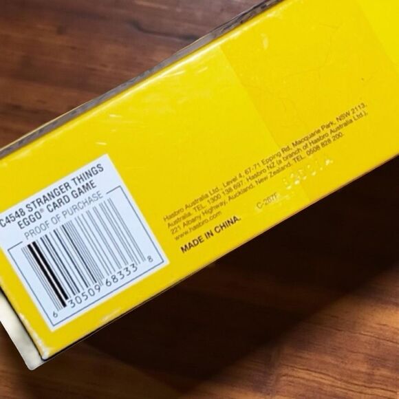 Hasbro Netflix Stranger Things Eggo Card Game Complete - Picture 5 of 7